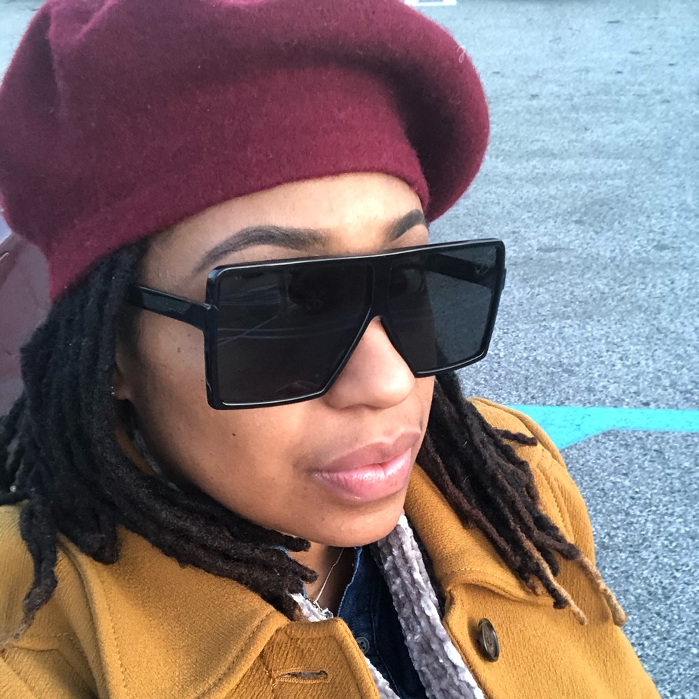 Meet your Posher, Samirah